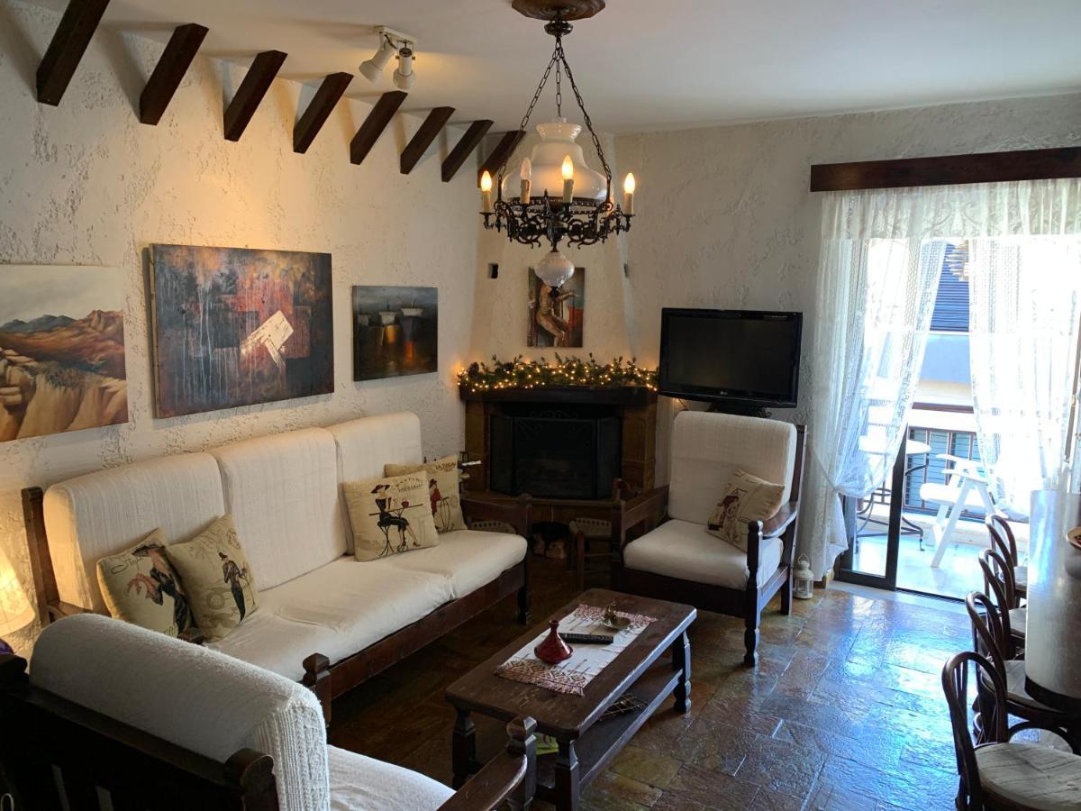 Appartamento The Rustic Hug Atene Esterno foto